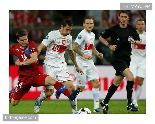 捷克国家队欧预赛防守稳固,稳健表现引关注 捷克国家队欧预赛防守稳固,稳健表现引关注