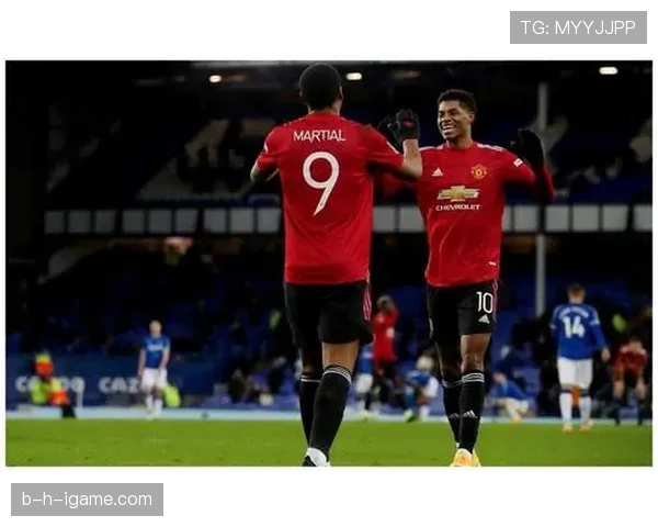 拉塞尔·马丁执教英超球队表现稳健,战术体系初显成效 拉塞尔·马丁执教英超球队表现稳健,战术体系初显成效