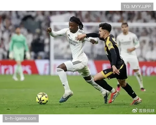 楚阿梅尼与卡马文加本赛季中场表现稳健,皇马双星持续提升竞争力 楚阿梅尼与卡马文加本赛季中场表现稳健,皇马双星持续提升竞争力